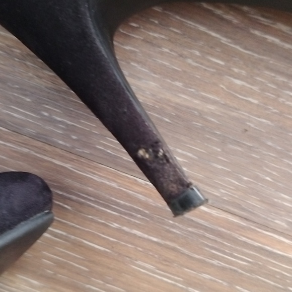 Women's Red and Black Suede Boots Size - 8 & Half - Both Pair - Picture 5 of 5